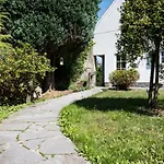 El Tyu Bed & Breakfast 3*