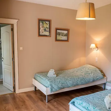 El Tyu Couette-café Écaussinnes-dʼEnghien