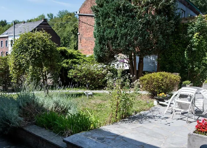 El Tyu 3* Écaussinnes-dʼEnghien