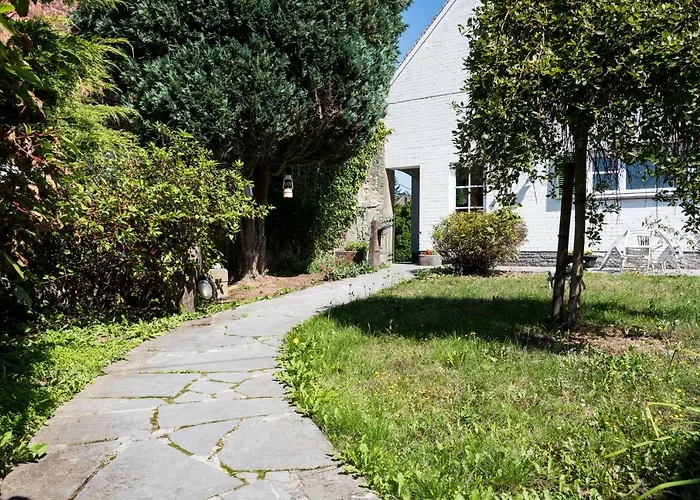 El Tyu Bed & Breakfast 3*