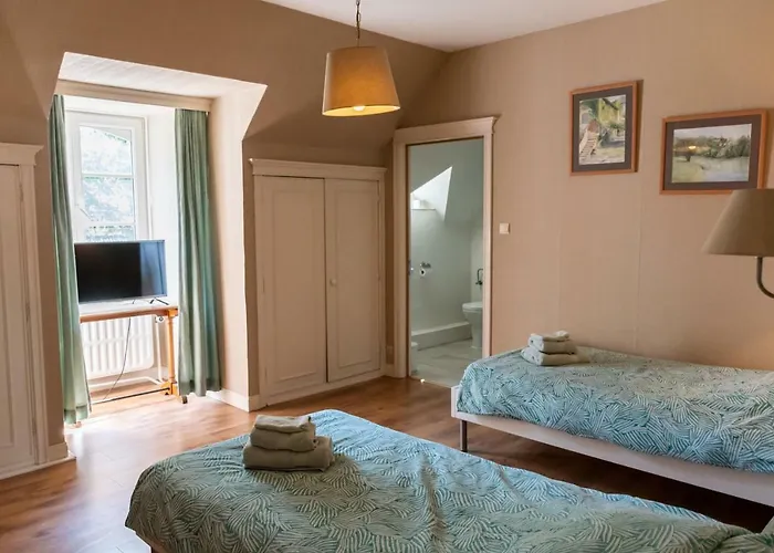 El Tyu Écaussinnes-dʼEnghien